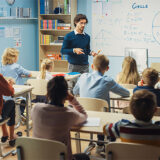 Plan 800 collèges : Dérèglementer et manager toujours un peu plus !